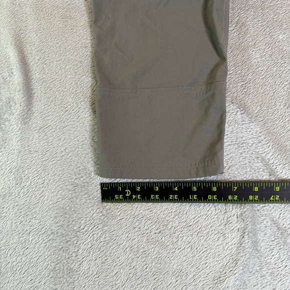REI Co Op Mens Hiking Pants Size 32W x 32L Khaki Quick Dry Outdoor - Picture 12 of 13